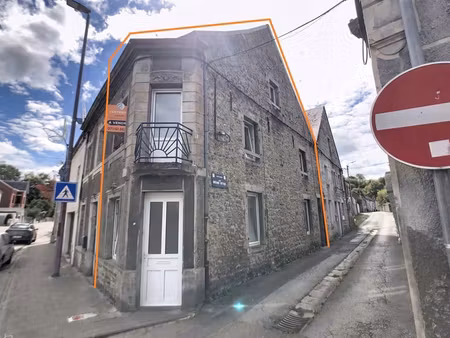 maison 2 facades en pierres du pays 2 chambres