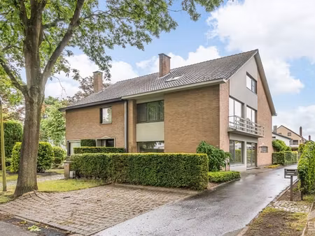 maison semi-ouverte avec jardin à hasselt