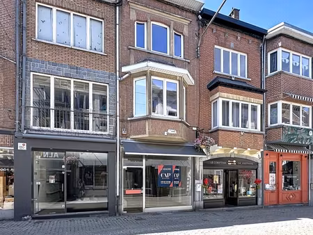 commerce en excellent état situé au cœur de wavre
