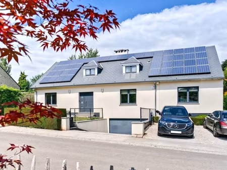 magnifique villa 6 chambres avec garage et jardin