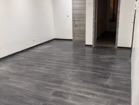 appartement à louer - 1350 00 € hors charges