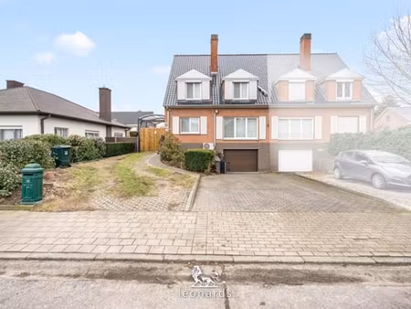 maison spacieuse  écoénergétique avec plus parking