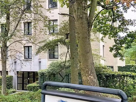 parc brugmann: appt. 3 chambres - terrasses - piscine