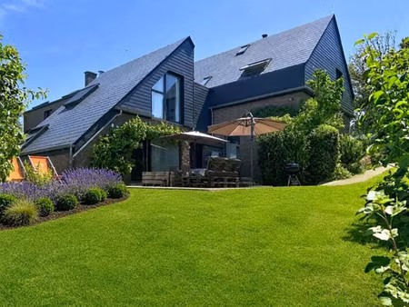 villa d’architecte rénovée et vue panoramique