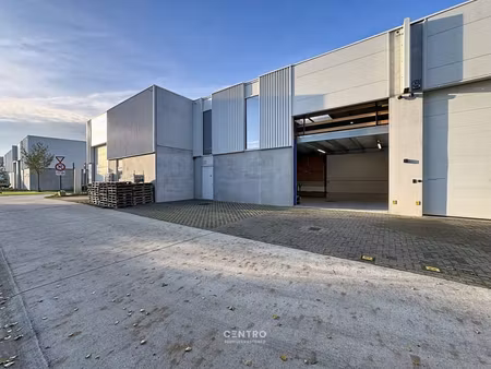 kmo-unit met tussenverdieping op interessante ligging te ...