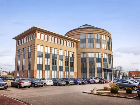 projet de bureaux prestigieux à proximité de l'e19