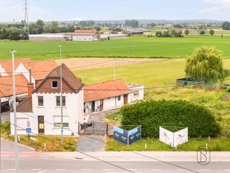 maison à démolir située à un emplacement stratégique à zulte