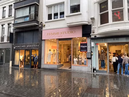 ingerichte winkelruimte 150 m²