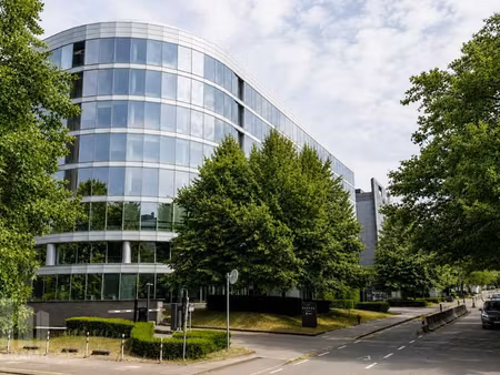 bureaux de haute qualité de 250 m²  prêts à l’emploi