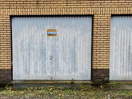box de stationnement ou de stockage à jumet. forte demande !