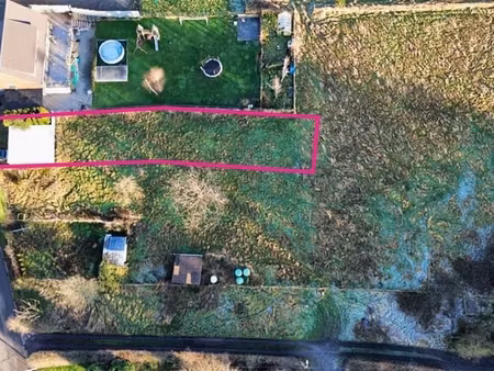 terrain de 640m² - constructible - lot 1