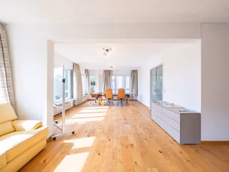 140m² de bureaux - dernier étage en plein centre-ville