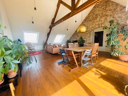 ruim duplex-appartement met terras & karaktervolle leefru...
