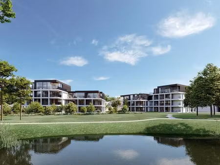 ruim appartement op de tweede verdieping