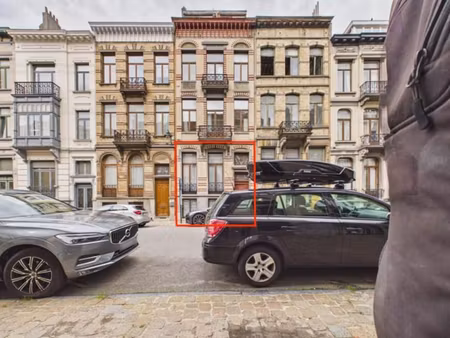 l’appartement « lot 1 » au sous-sol et rez-de-chaussée