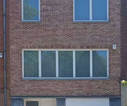 maison bel étage  2 façades  uccle avec jardin