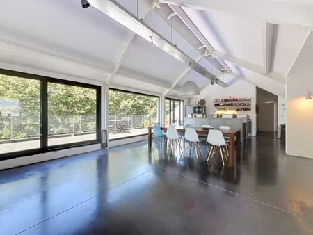 penthouse d'exception avec terrasse et vue sur la cathédrale