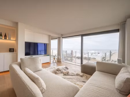 appartement luxueux et lumineux avec vue frontale sur la ...