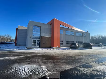 entrepôt avec bureaux à louer à mechelen-zuid