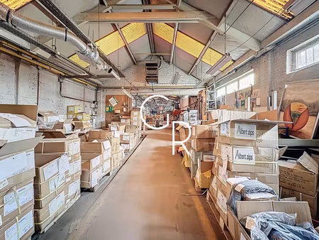 entrepôt / atelier de 1769m2