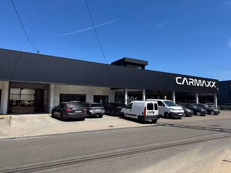entrepôt avec showroom et bureaux  à louer à seraing