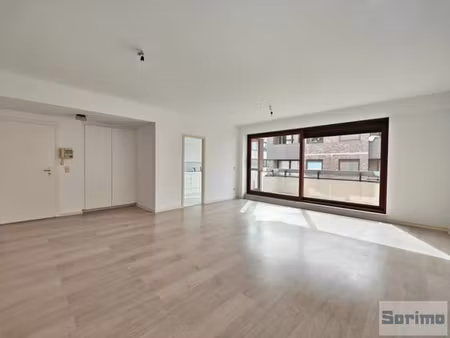 stockel  bel appartement avec garage et terrasses