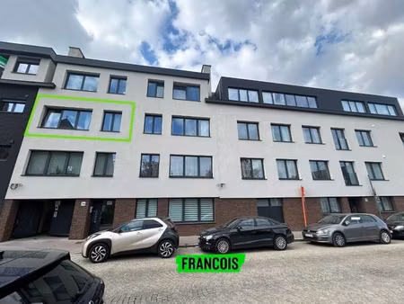 appartement moderne de 2 chambres au 2e étage à zottegem