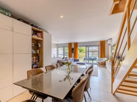 prachtige woning op een rustige locatie en vlabij het cen...