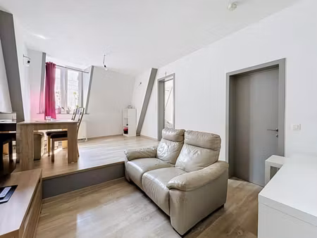 appartement proche de la grand place et des commerces ! libr