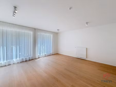 grand studio neuf pour 1ère occupation !