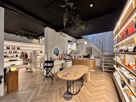 hippe en gerenoveerde handelsruimte 128m²