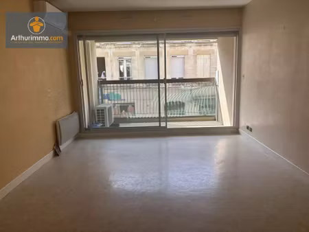 appartement avec place de parking et cave