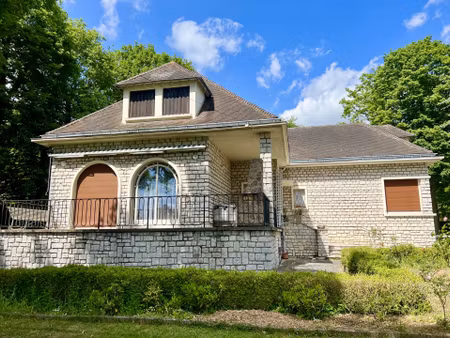 à vendre arthurimmo houdan - propriété de 227 m² sur 1800m² de terrain villiers saint fred