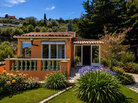 saint-agnès – maison avec vaste terrain constructible  vue panoramique et fort potentiel