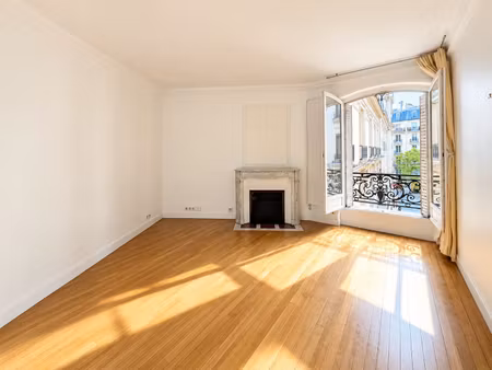 paris 17ᵉ – villa niel | élégant 2 pièces haussmannien de 48 m²