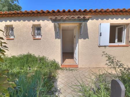 maison de 4 pièces à fayence