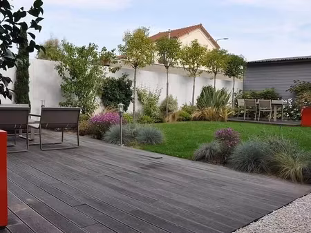 4 pieces proche transports terrasse 350m2 jardin parking