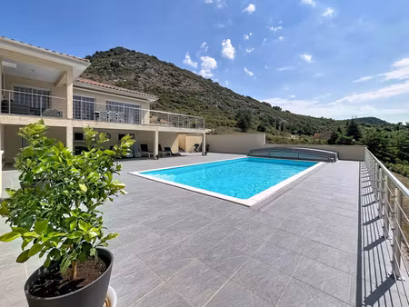 villa contemporaine avec vues exceptionnelles  sournia