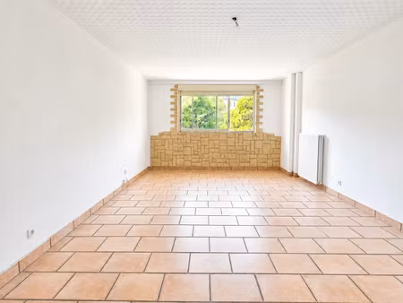 vend appartement 3p 70m2 carros