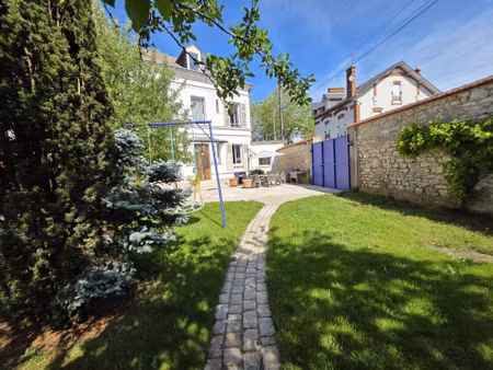 maison de caractère de 172 m² — gare et commerces à pied