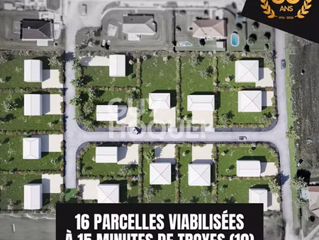 terrain viabilisé - 806m²