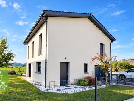 maison contemporaine de 110 m² avec piscine à thil !