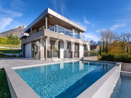 villa contemporaine avec piscine - menthon-saint-bernard