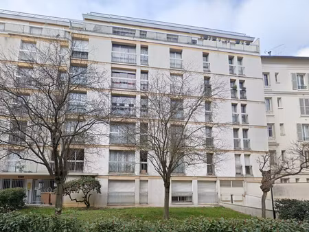 versailles chantiers - box fermé 14m2