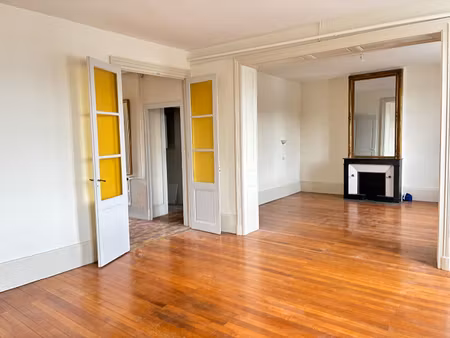 macon centre - appartement 5 pièce(s) de 121.10 m²