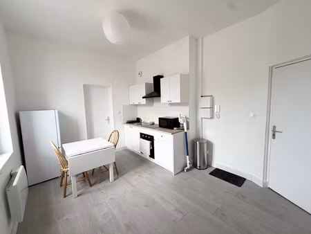 a louer appartement calais meublé t2 30.97 m2