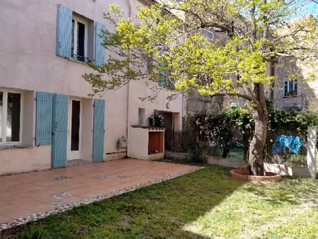 a vendre - toulouges - immeuble loue 4 appartements + 2 granges