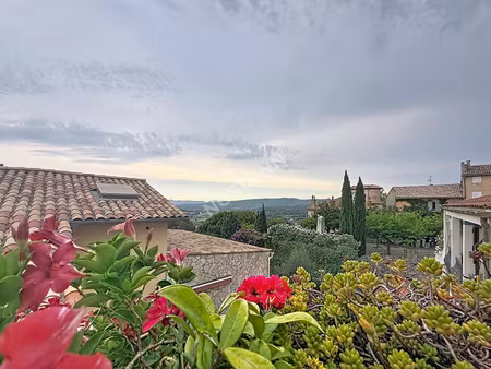 maison de village provençale 70m²  avec terrasses   studio et cave