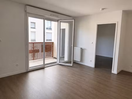 appartement evry courcouronnes 2 pièce(s) 41 m2