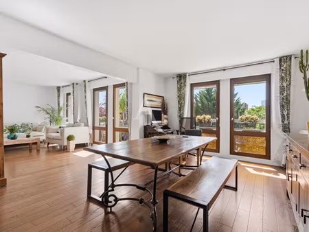 duplex dernier etage 4 chambres chatou 5 pièces 121.32 m2